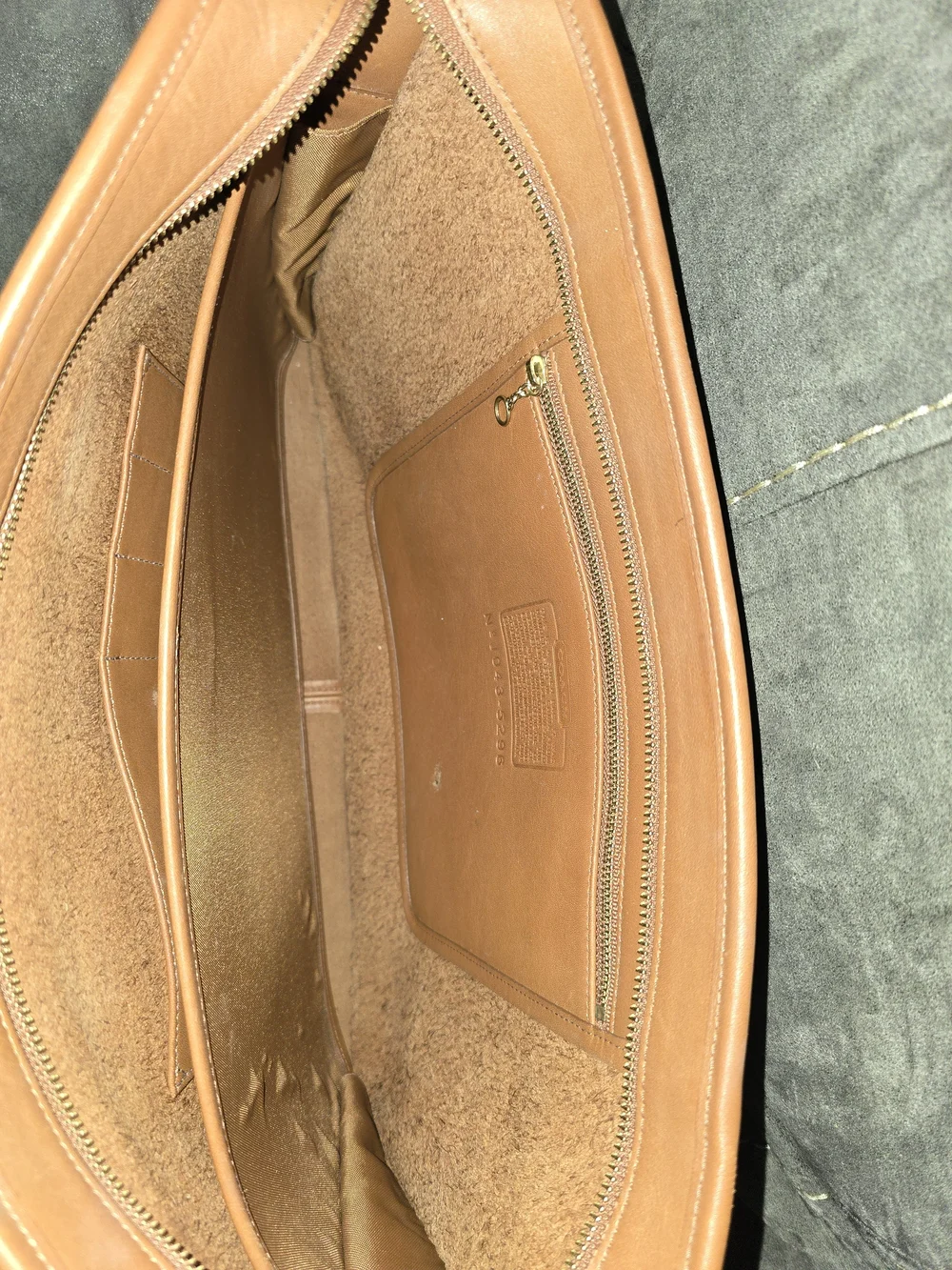 NWOT Old Coach 5296 Brown Leatger Shoulder Bag